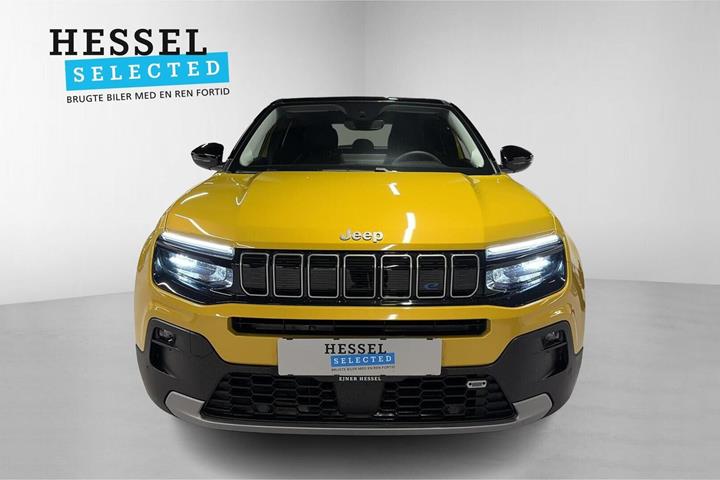 Gul Jeep Avenger fra 2024