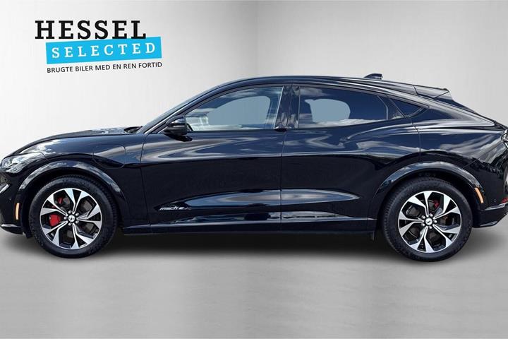 Sort Ford Mustang Mach-E fra 2023