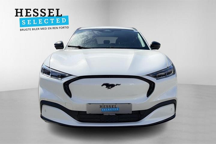 Hvid Ford Mustang Mach-E fra 2023