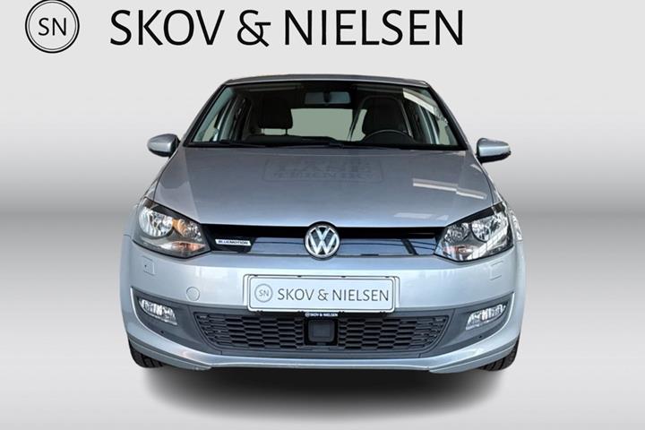 Sølv VW Polo fra 2016
