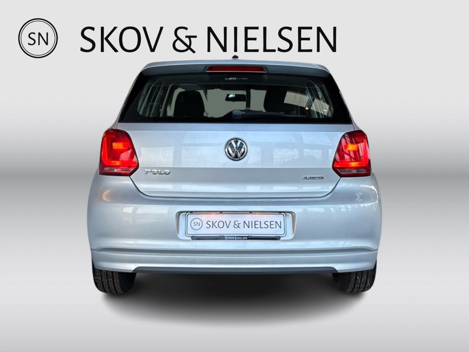 Sølv VW Polo fra 2016