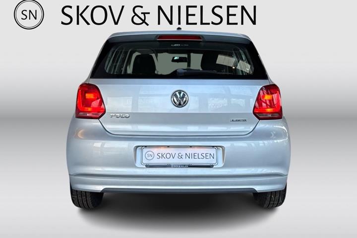 Sølv VW Polo fra 2016