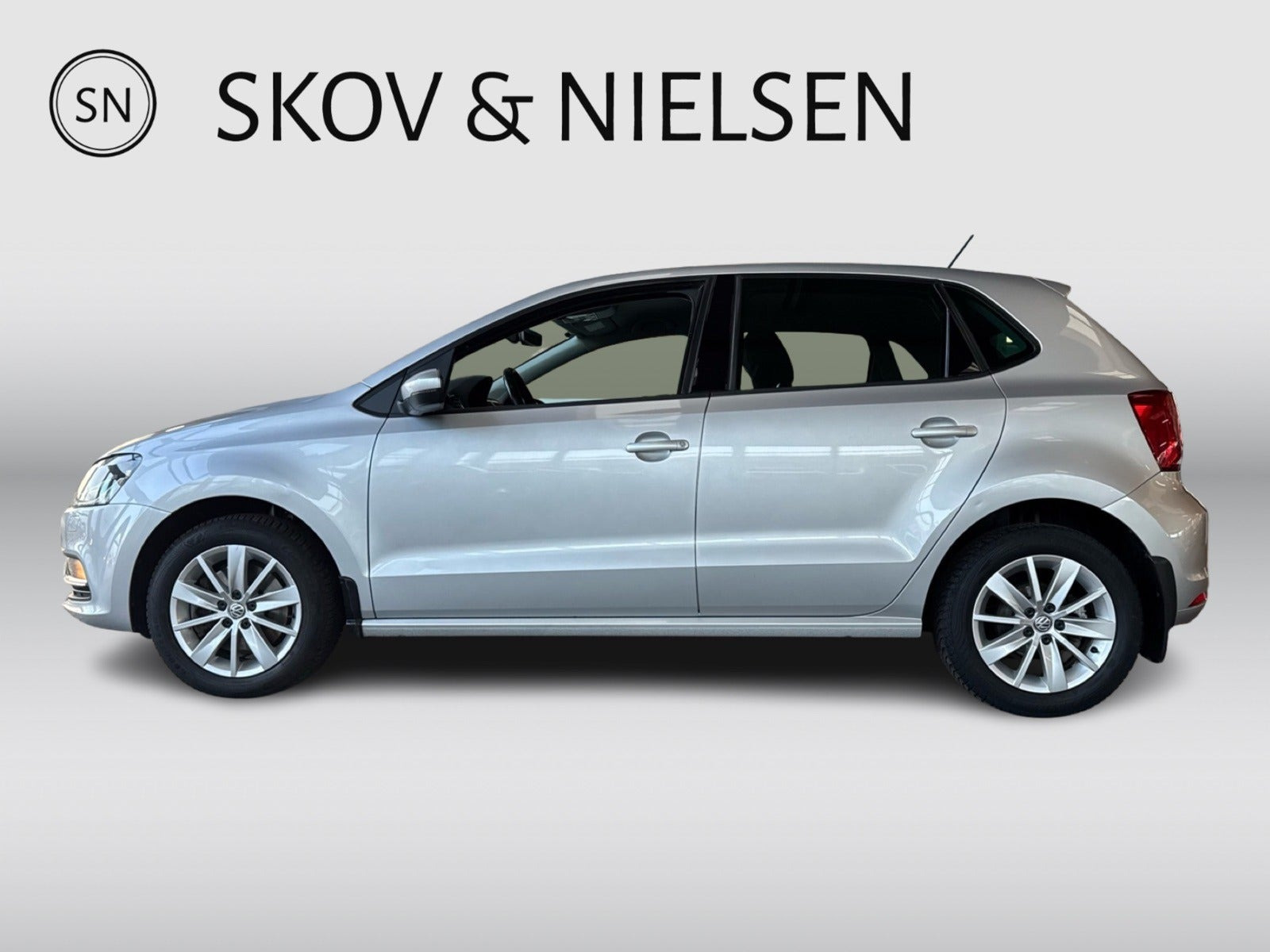 Sølv VW Polo fra 2016