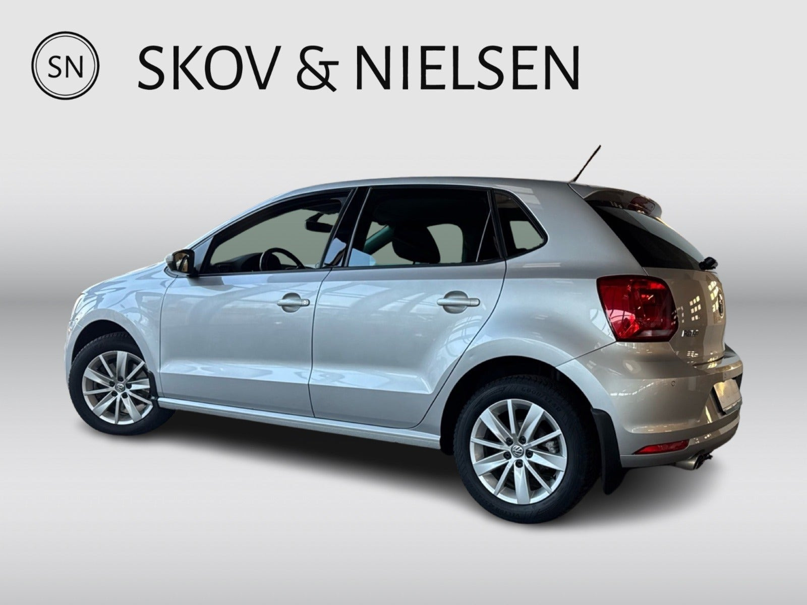 Sølv VW Polo fra 2016
