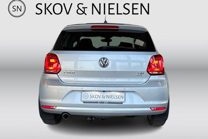 Sølv VW Polo fra 2016