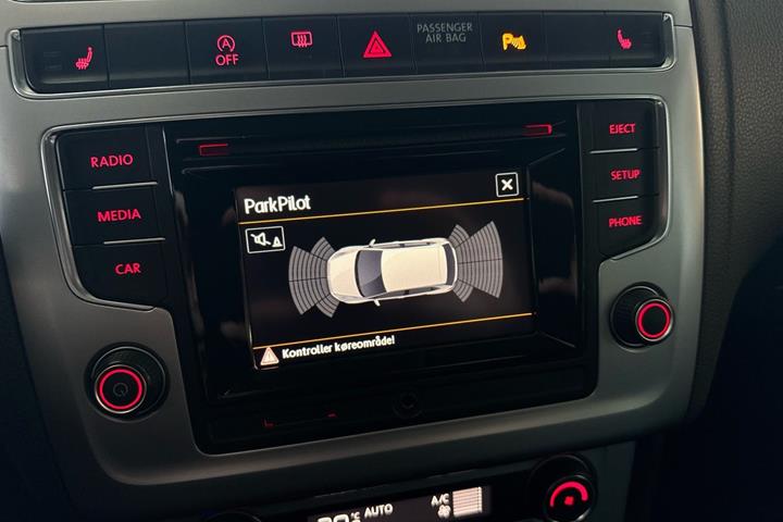Sølv VW Polo fra 2016