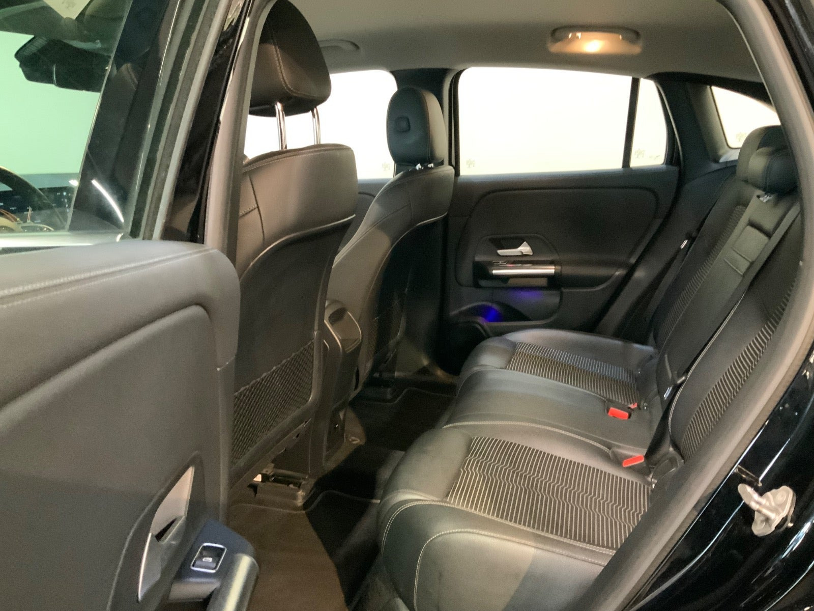 Sort Mercedes EQA250 fra 2021