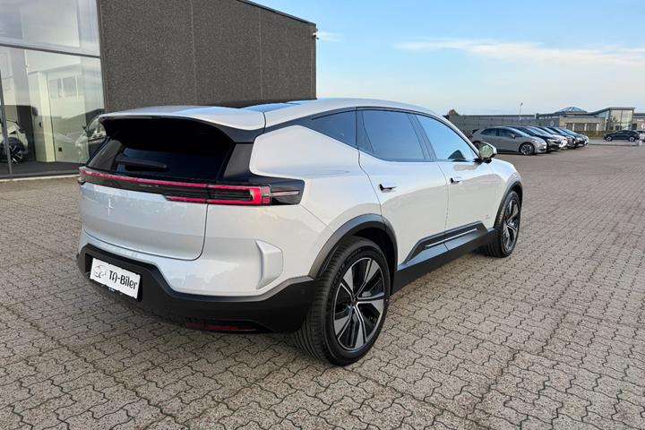 Grå Polestar 3 fra 2025