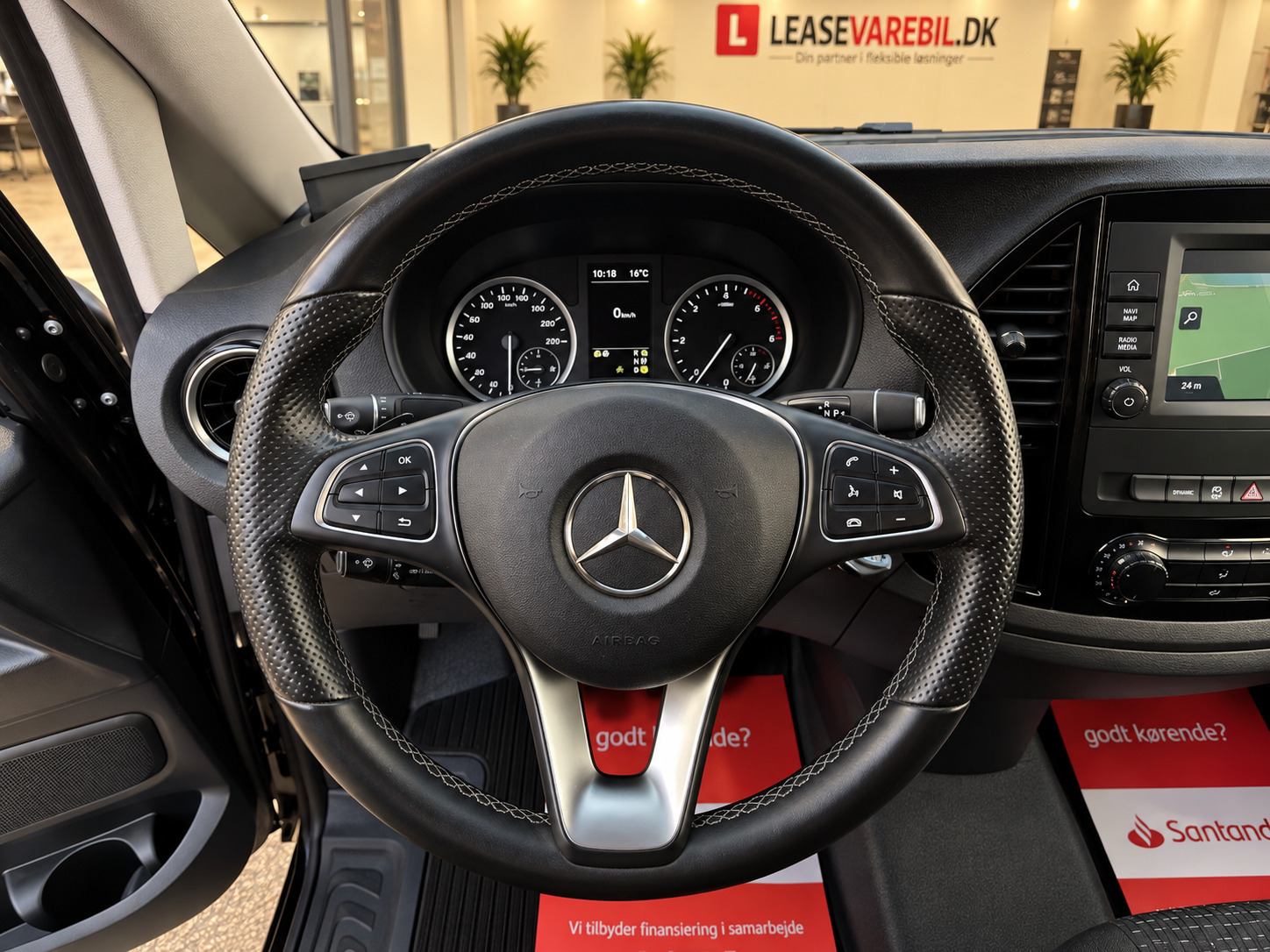 undefined Mercedes Vito 114 fra 2022