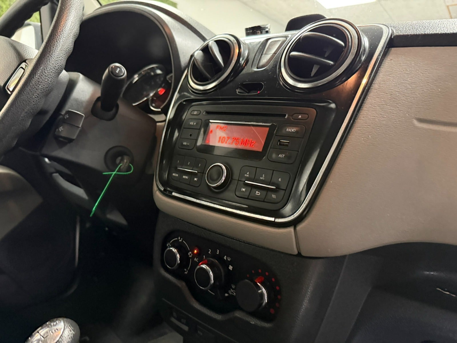 undefined Dacia Lodgy fra 2014