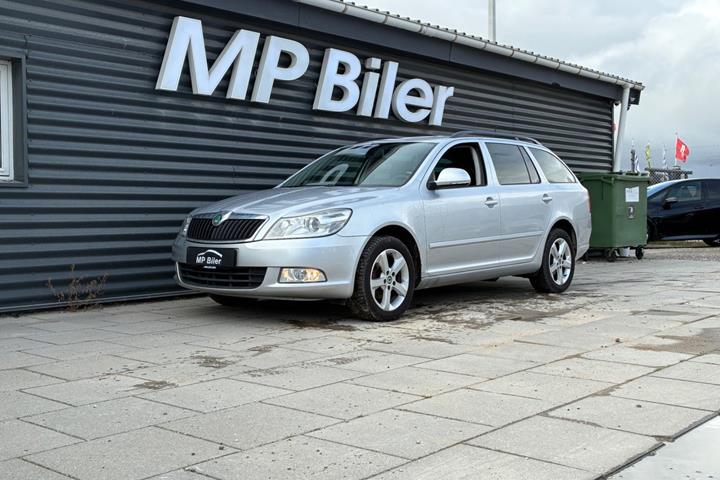 Sølv Skoda Octavia fra 2011