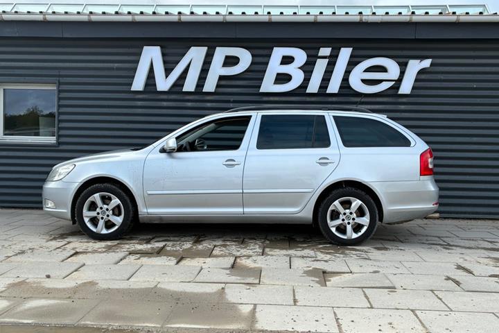 Sølv Skoda Octavia fra 2011