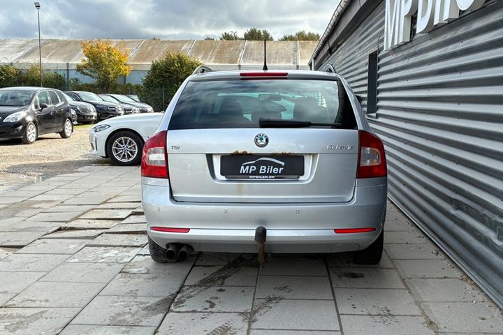 Sølv Skoda Octavia fra 2011