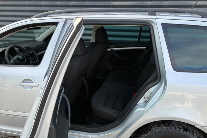 Sølv Skoda Octavia fra 2011