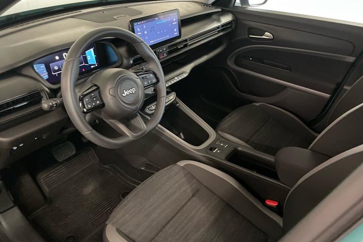 Grøn Jeep Avenger fra 2024