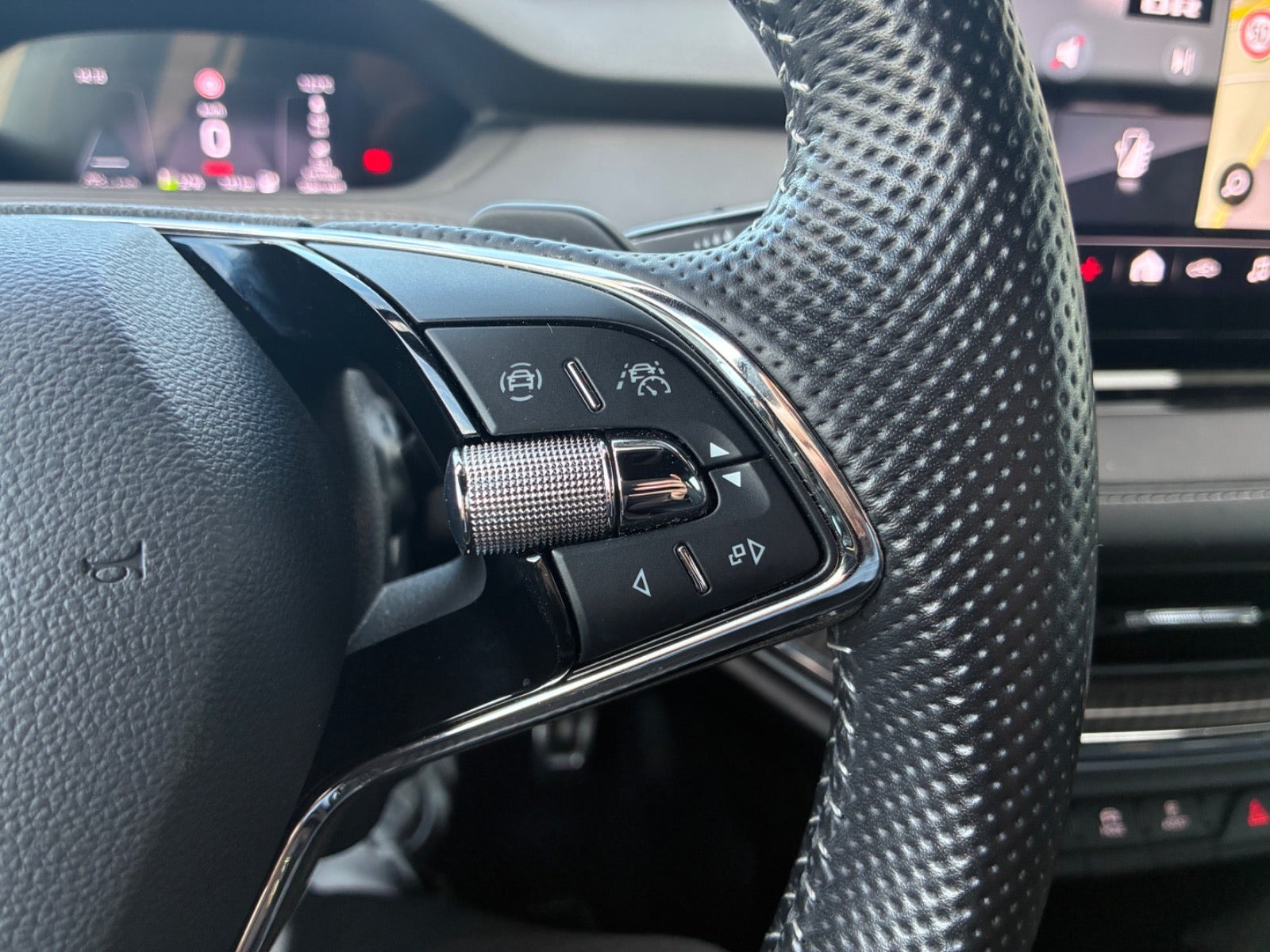 Sort Skoda Enyaq fra 2023