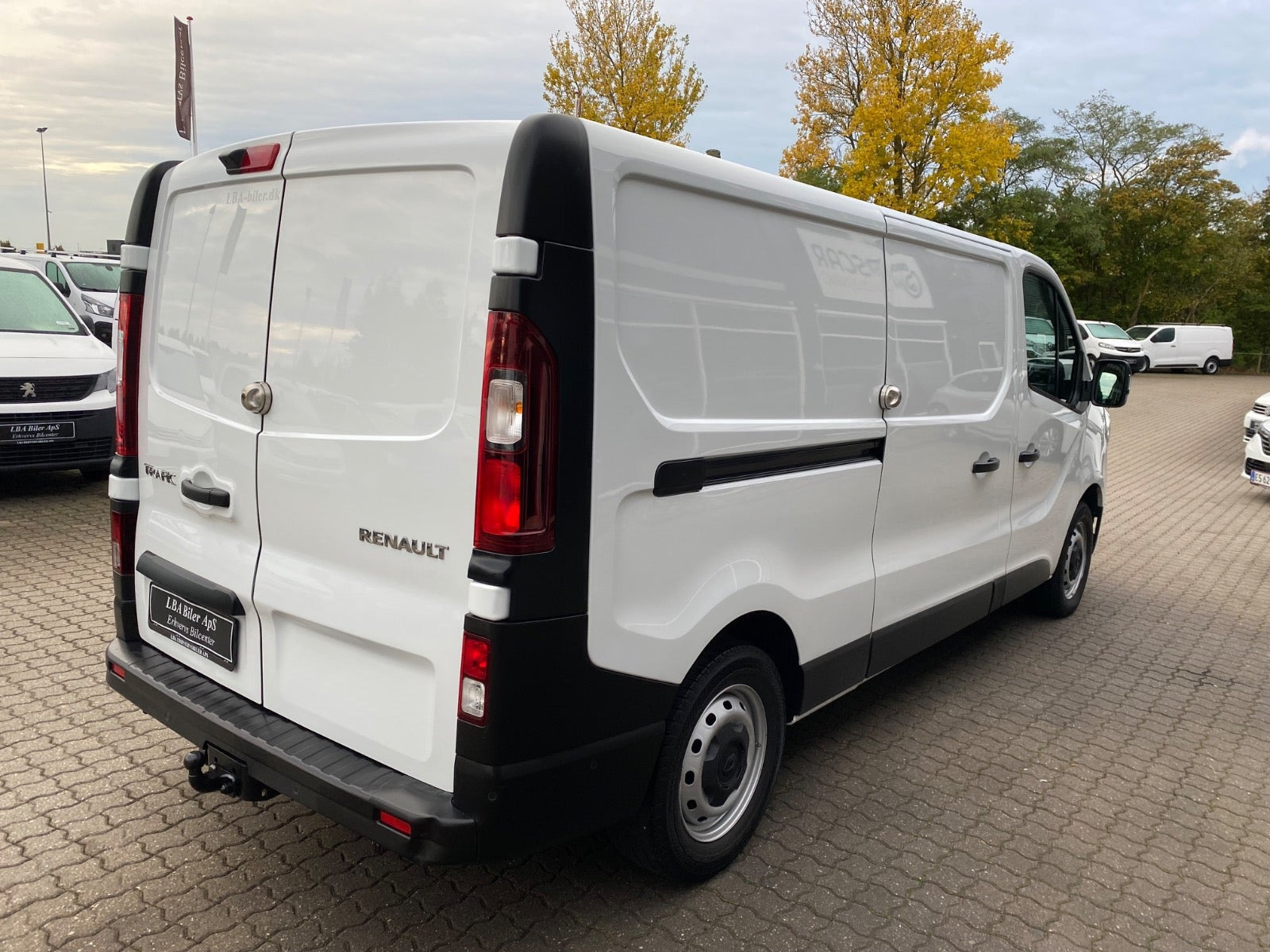 Hvid Renault Trafic fra 2023