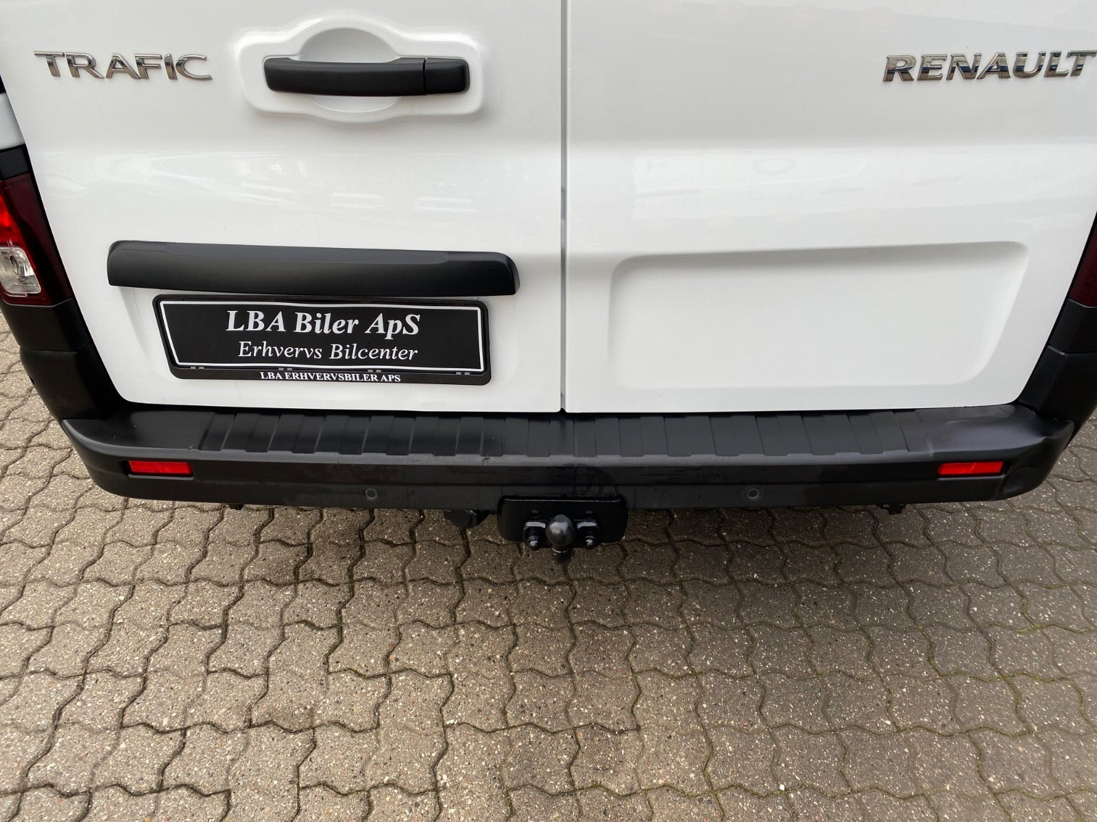 Hvid Renault Trafic fra 2023