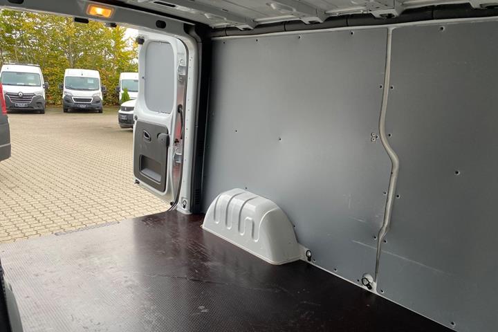 Hvid Renault Trafic fra 2023