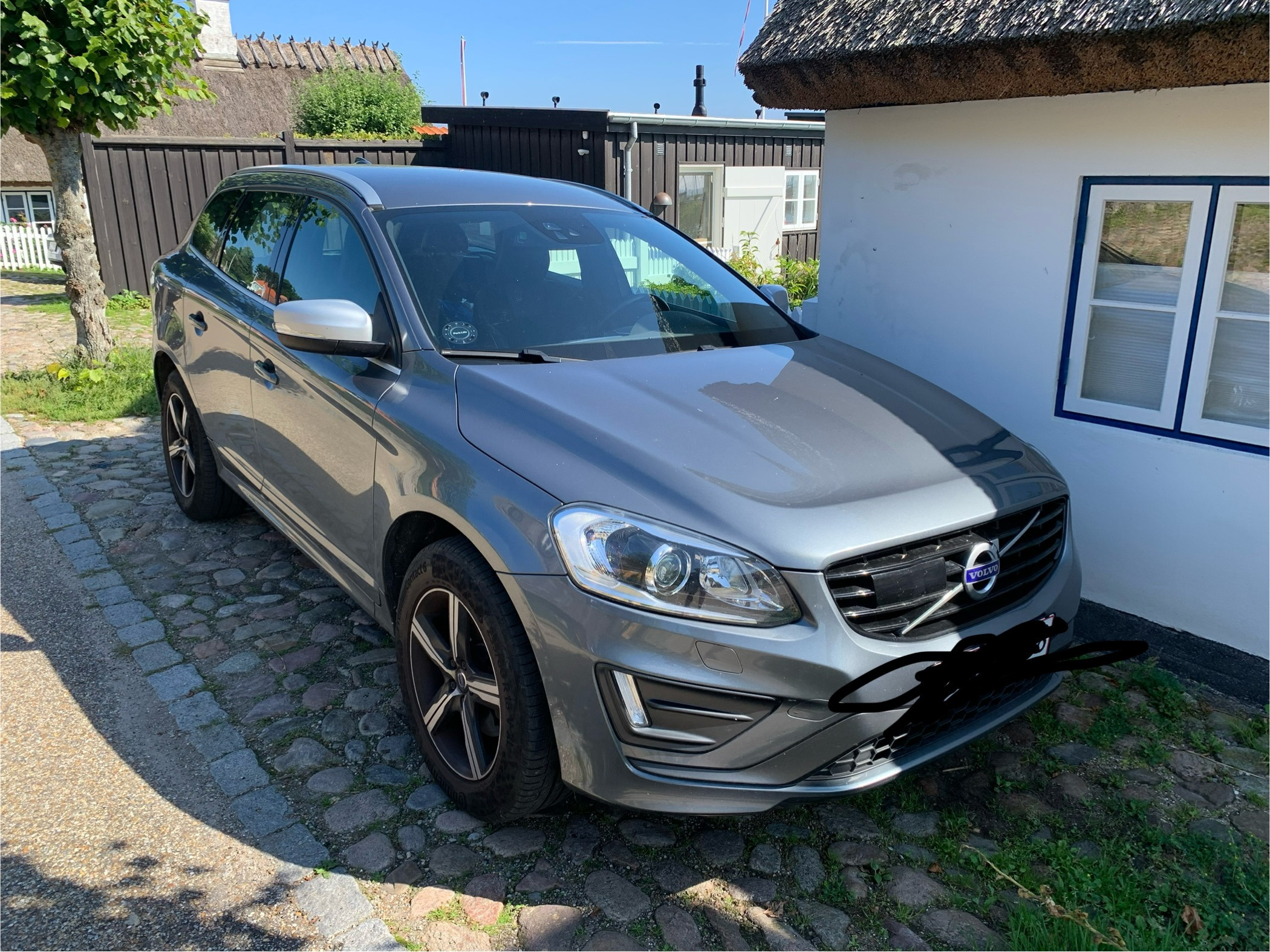 Grå Volvo XC60 fra 2017