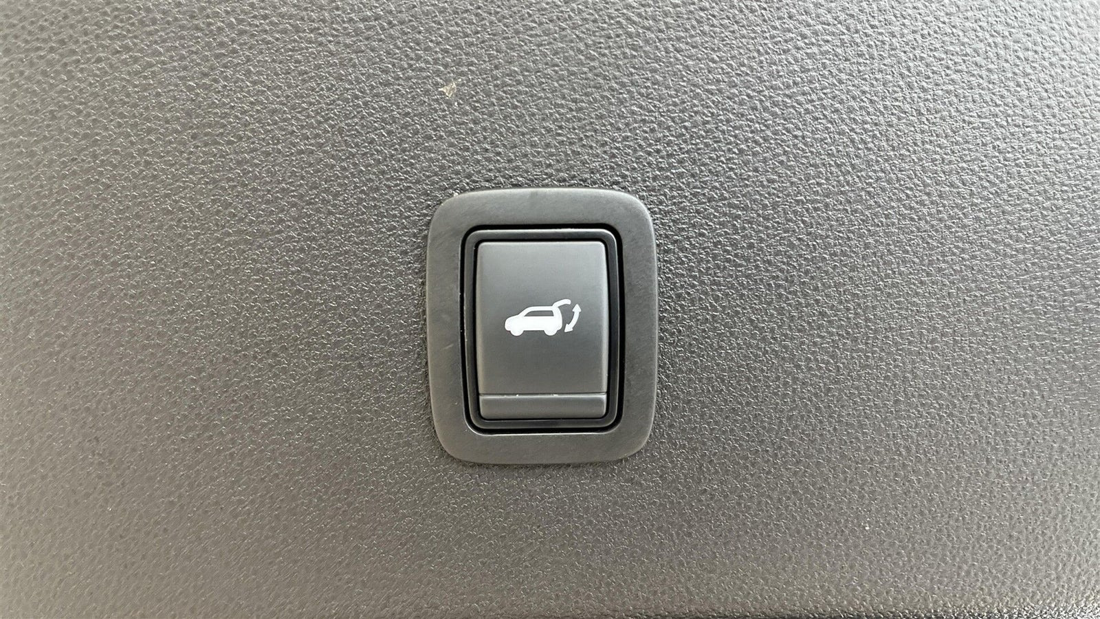 Grå Renault 4 E-Tech fra 2026