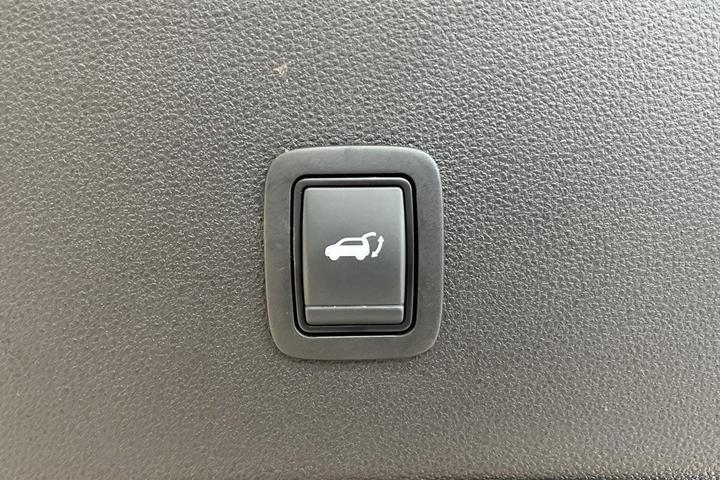 Grå Renault 4 E-Tech fra 2026