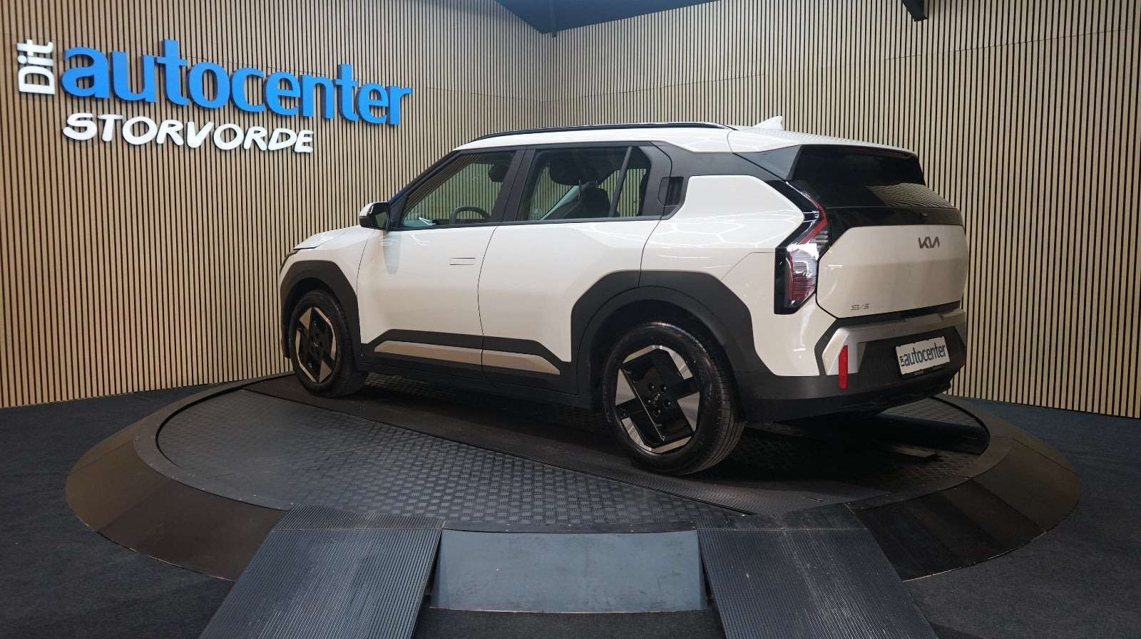 Hvid Kia EV3 fra 2025