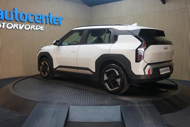Hvid Kia EV3 fra 2025