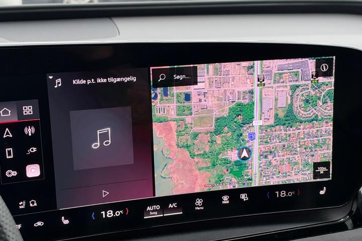 Sort Audi Q6 e-tron fra 2025