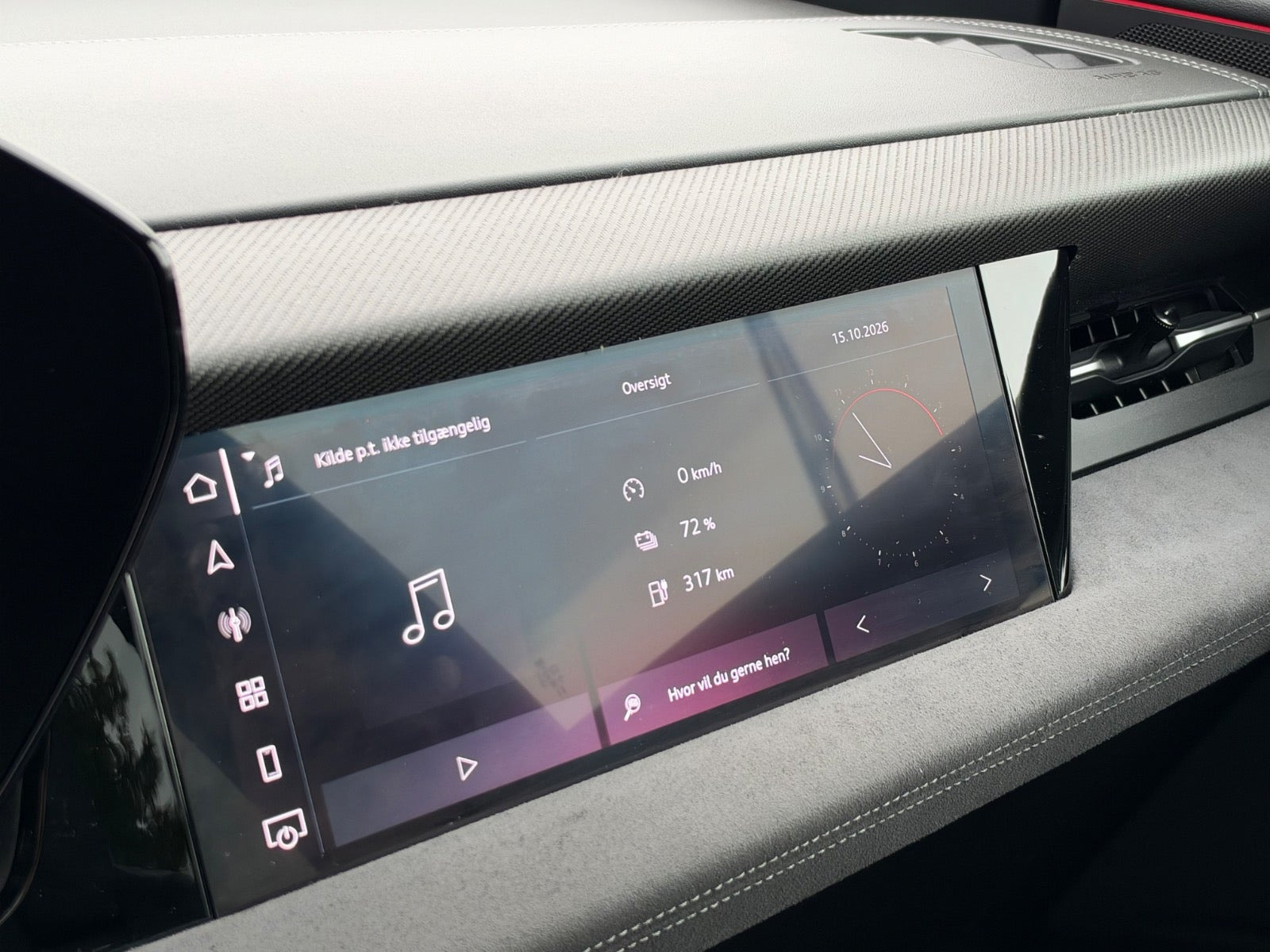 Sort Audi Q6 e-tron fra 2025
