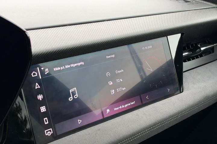 Sort Audi Q6 e-tron fra 2025