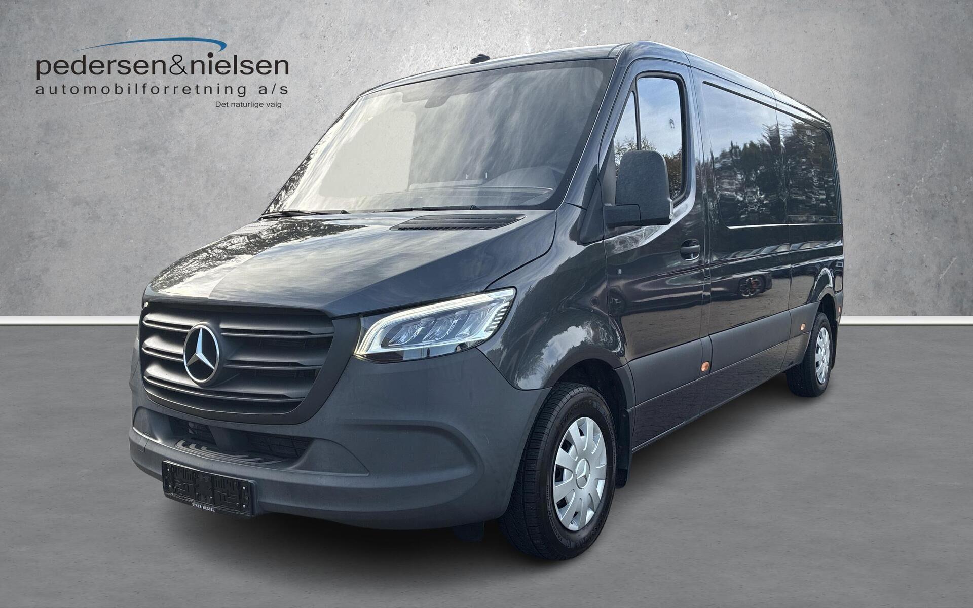 Mercedes Sprinter 2,0 215 CDI A2 H2 150HK Van 9g Aut.