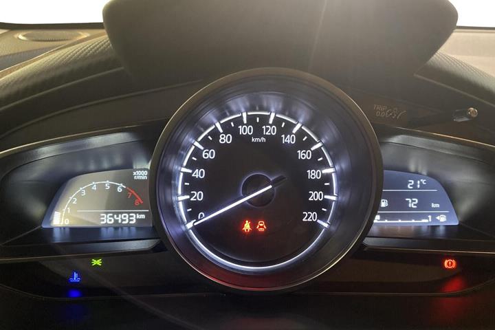 Grå Mazda 2 fra 2023