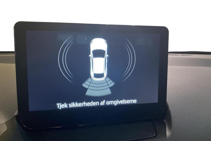 Grå Mazda 2 fra 2023
