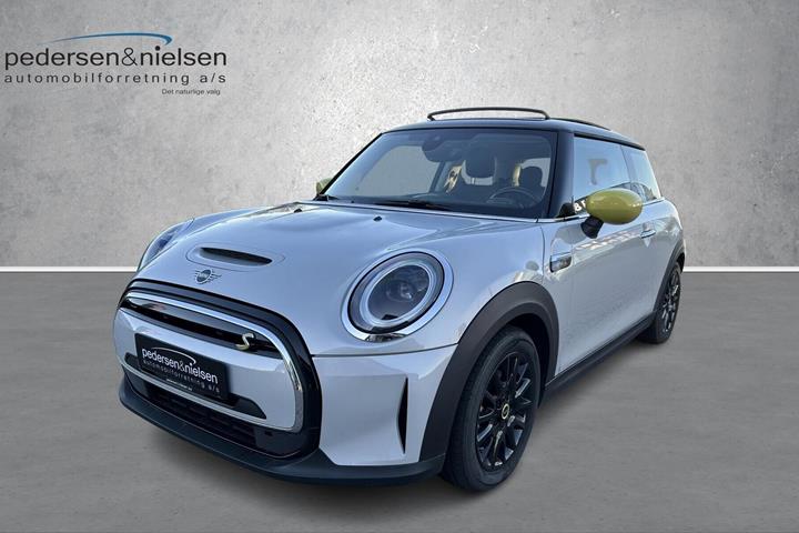 Hvid Mini Cooper fra 2022