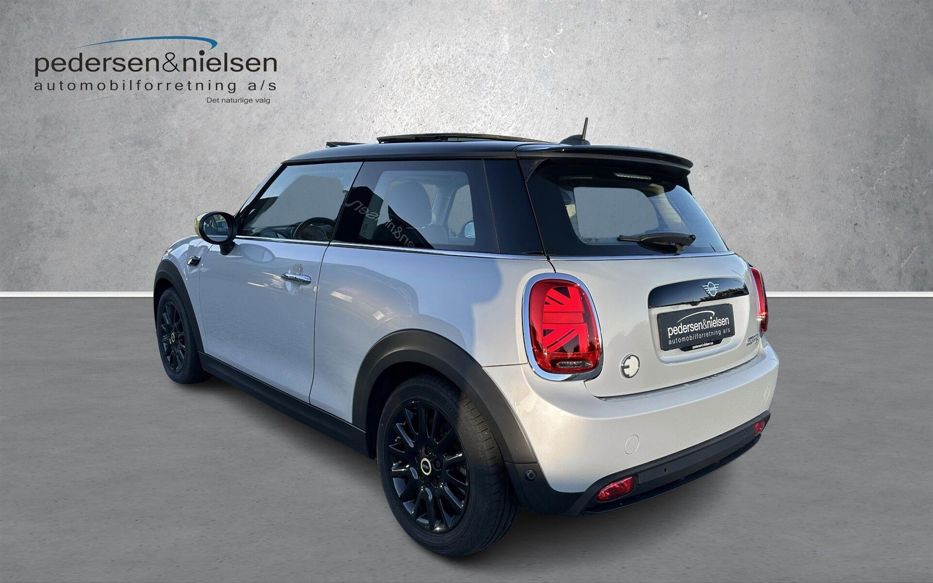 Hvid Mini Cooper fra 2022