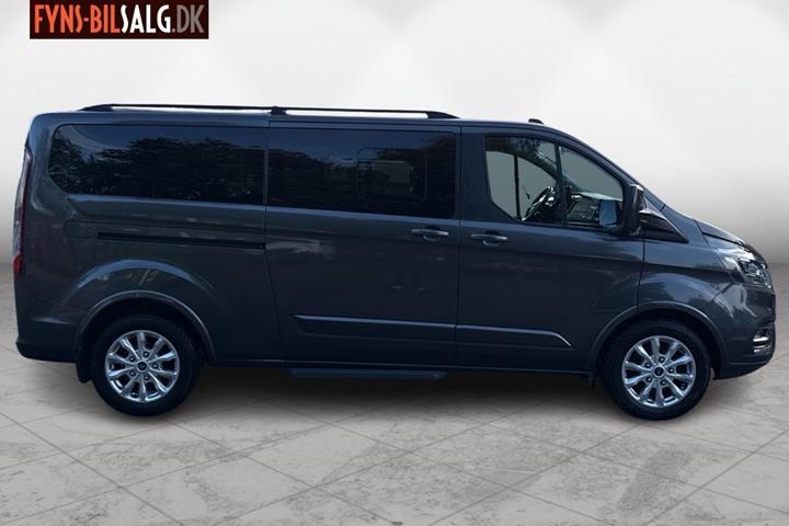 undefined Ford Tourneo Custom fra 2022