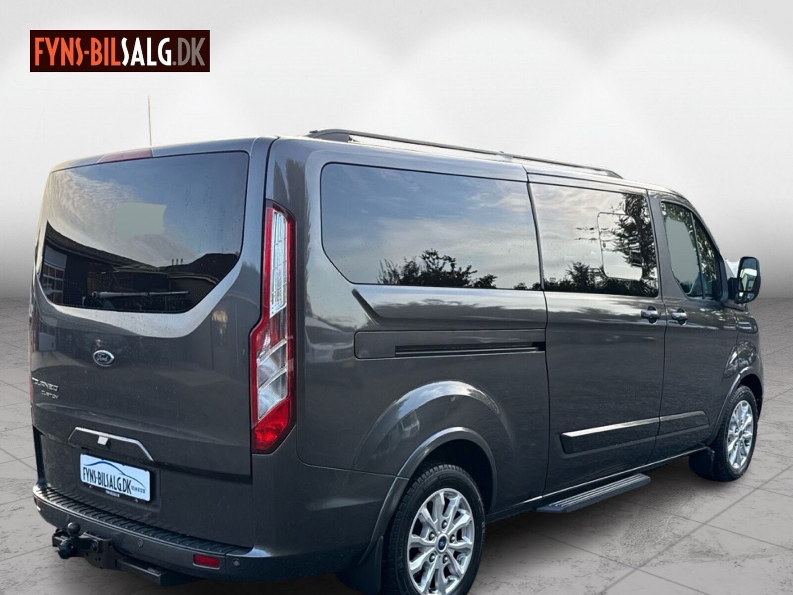 undefined Ford Tourneo Custom fra 2022