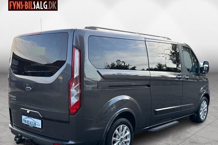undefined Ford Tourneo Custom fra 2022