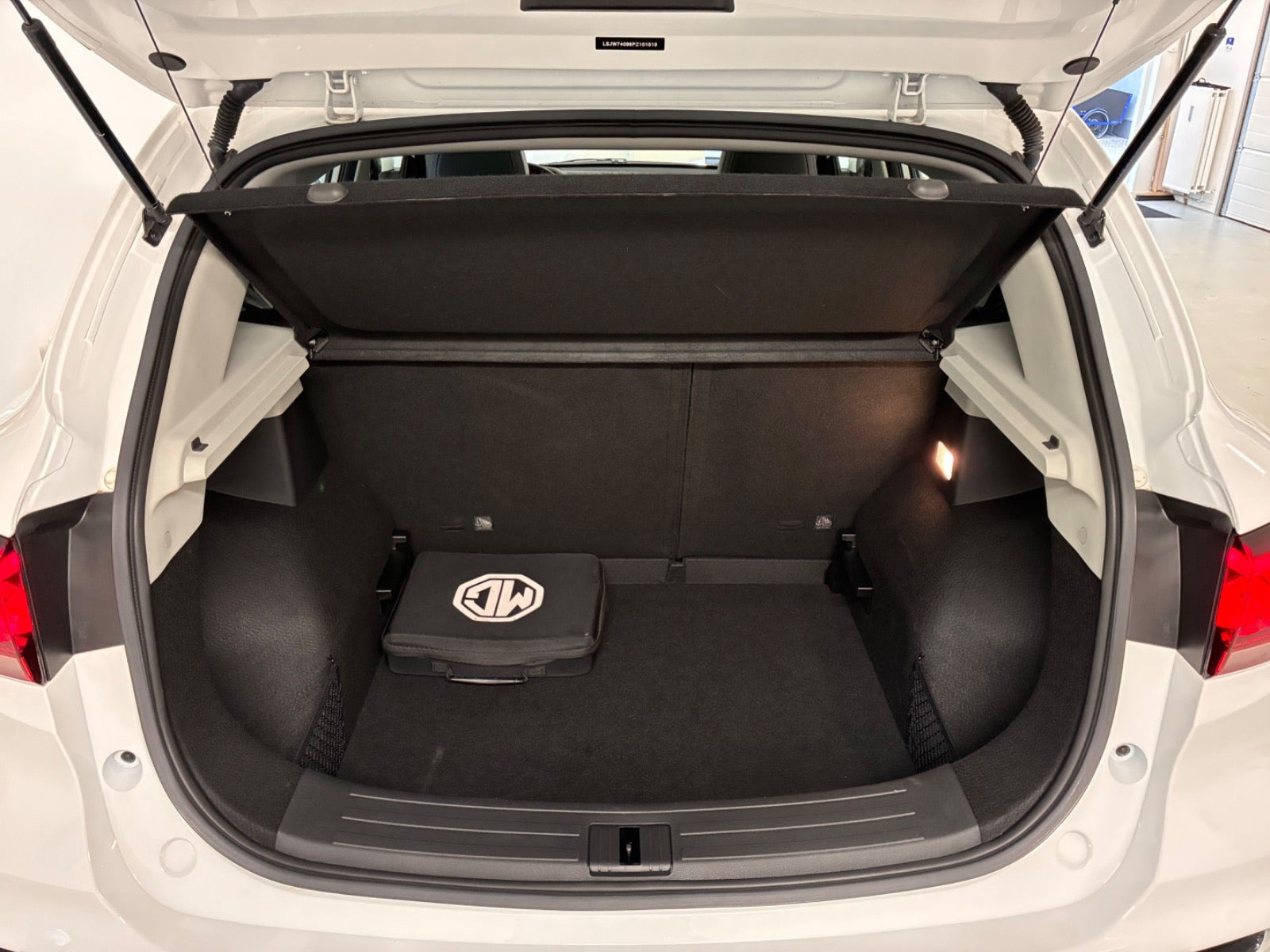 Hvid MG ZS fra 2023