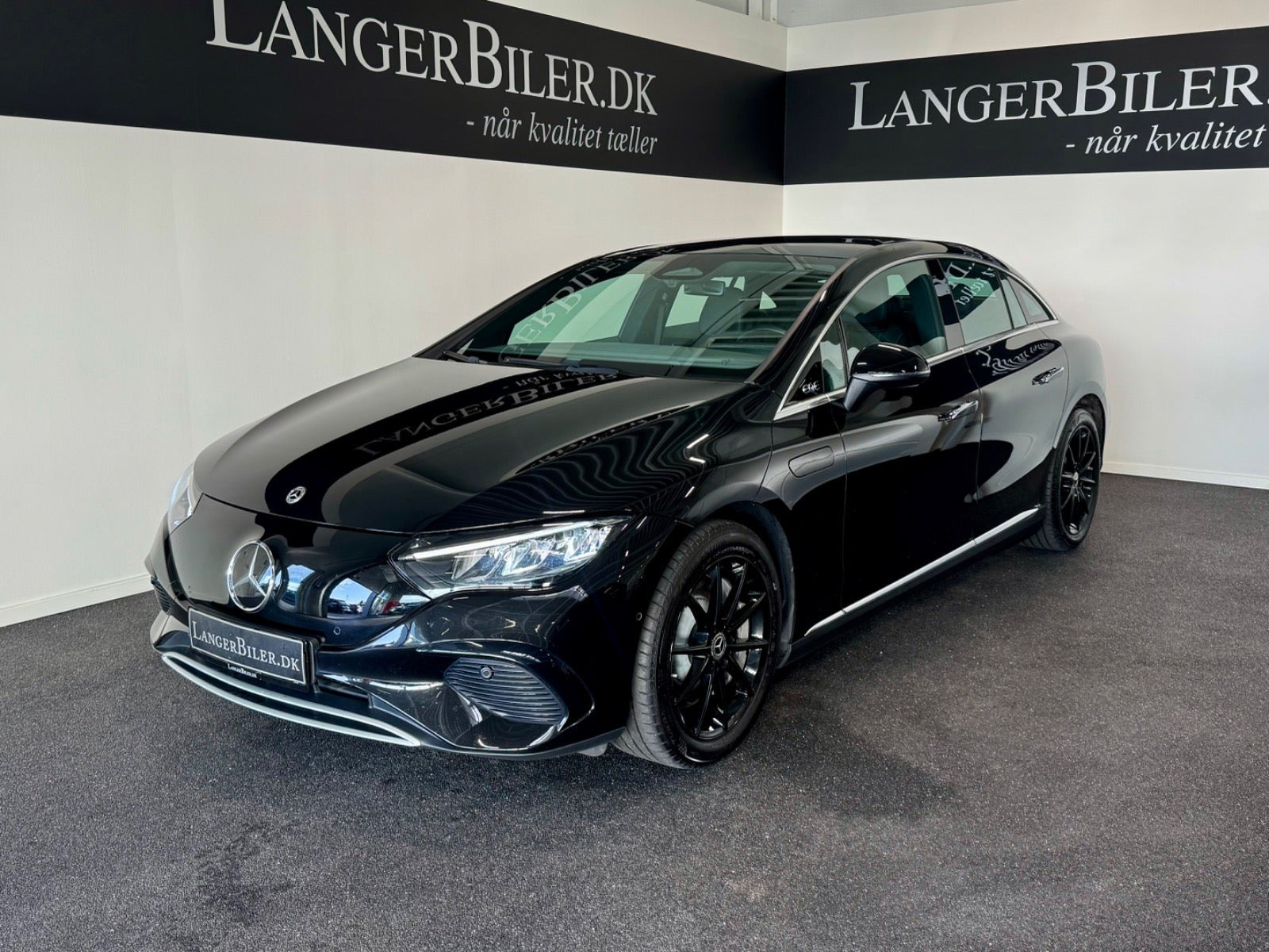 Mercedes EQE300