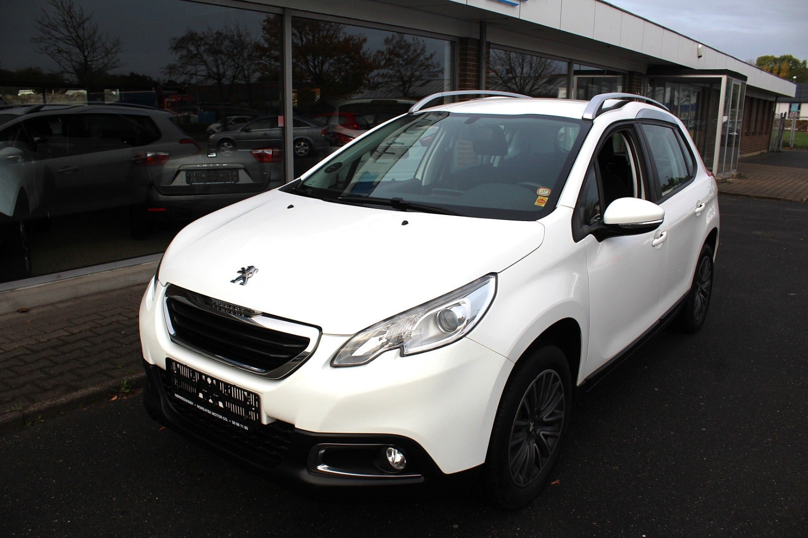 Hvid Peugeot 2008 fra 2014
