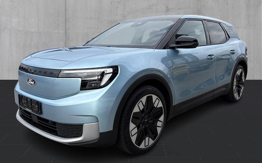Ford Explorer 77 Premium Extended Range