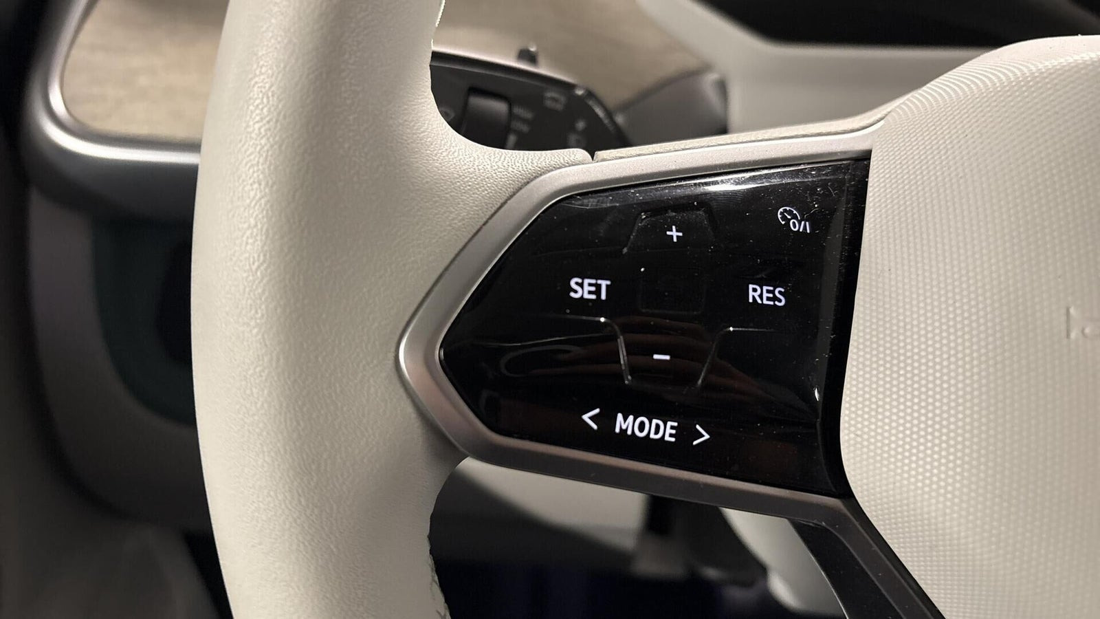 Sølv VW ID.Buzz fra 2024