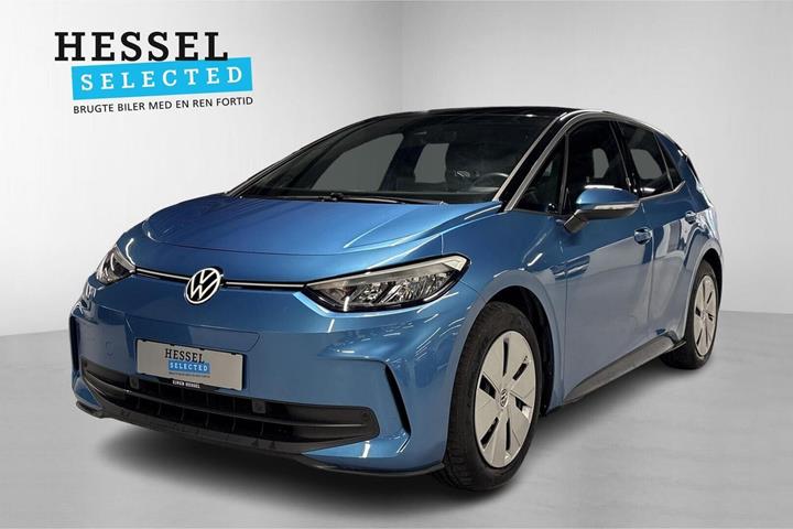 Blå VW ID.3 fra 2024 set udefra