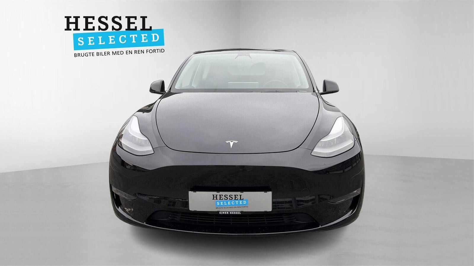 Sort Tesla Model Y fra 2023