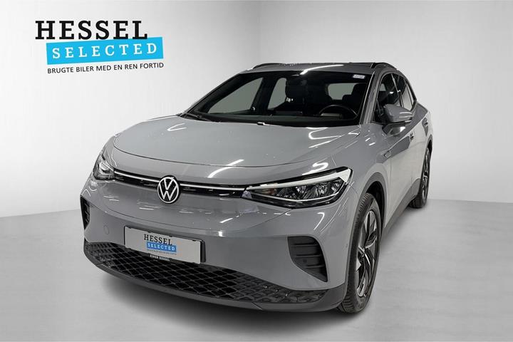 Grå VW ID.4 fra 2023 set udefra