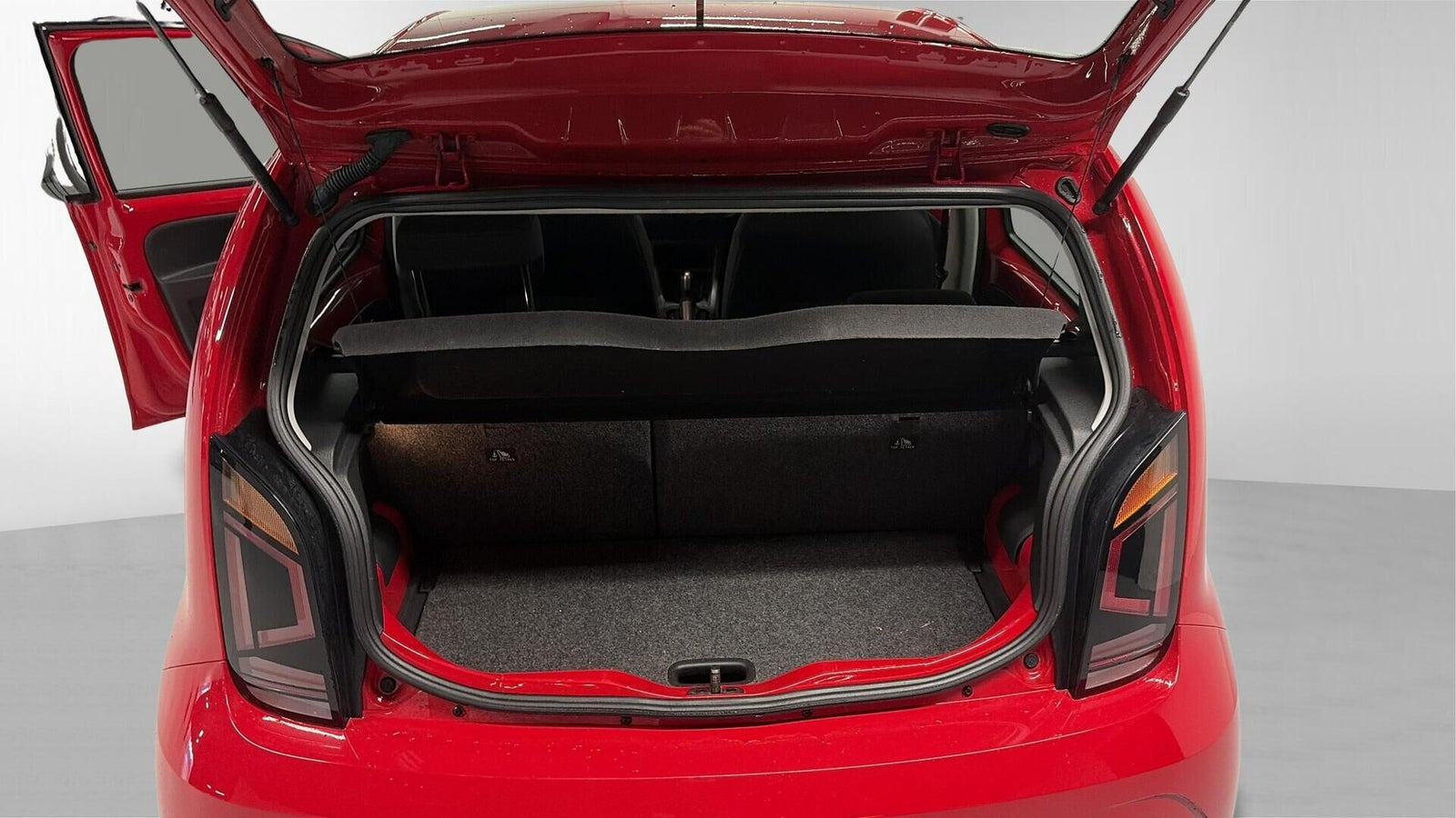 Rød VW E-UP! fra 2021