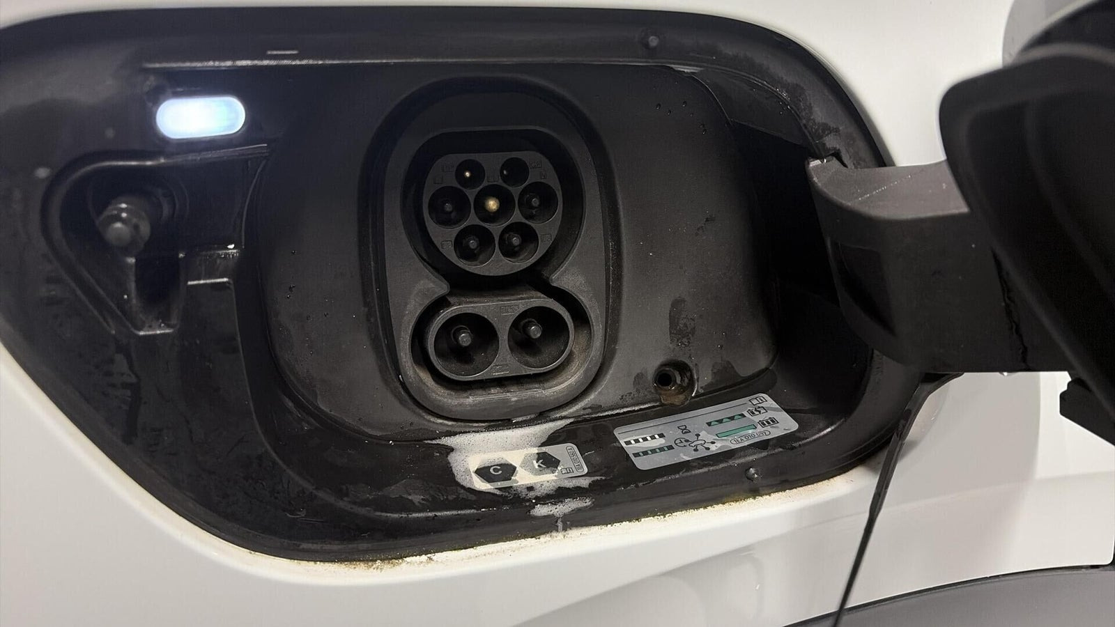 Hvid VW ID.4 fra 2021