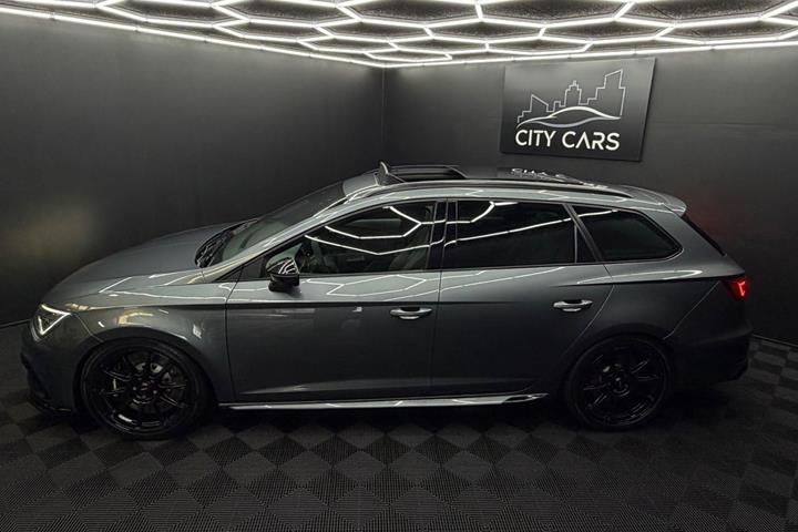 Grå Seat Leon fra 2018